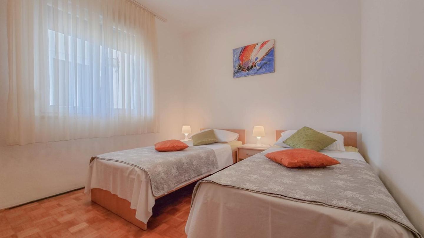 Appartement Bosko à Umag Extérieur photo